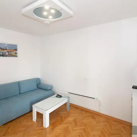Apartment Jasna 4 *