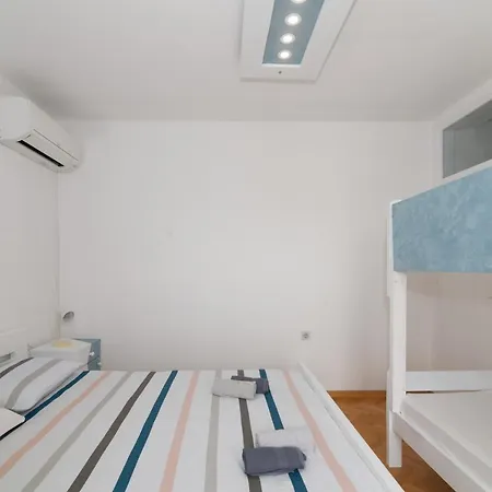 Apartment Jasna 4 *